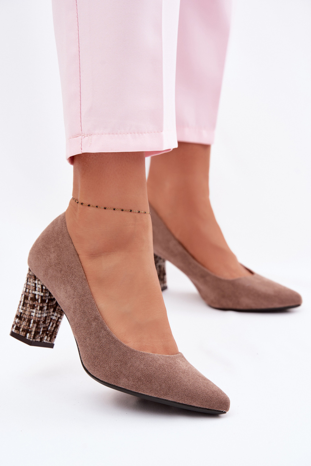 Pumps met dikke hak Step in style