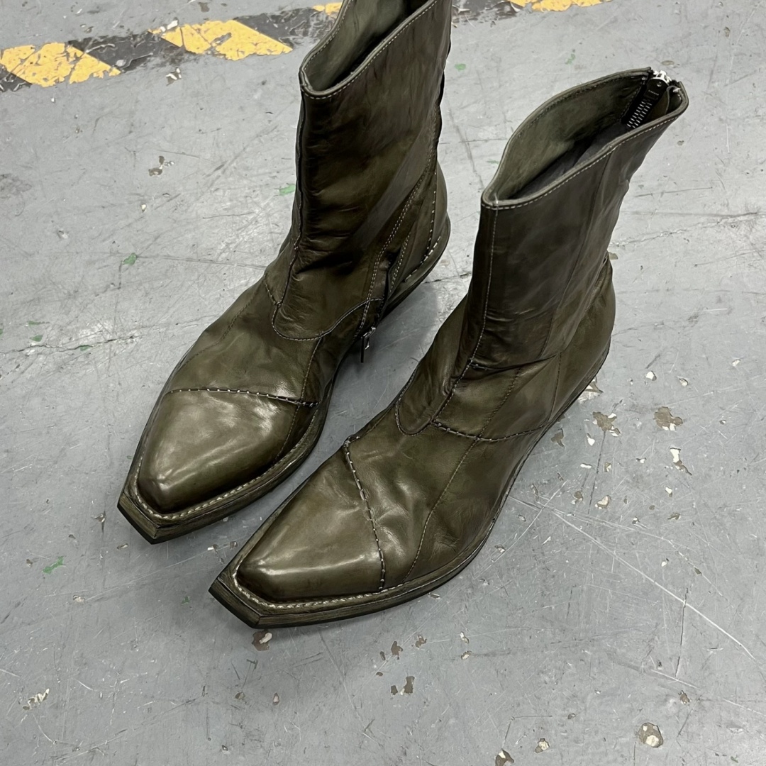 Men's Retro Dark Stitched Patchwork Square Toe Boots foto 3