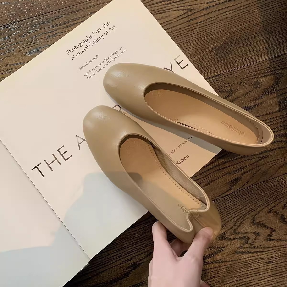 Womens Low-cut Heel-pressed Genuine Leather High Heels foto 3