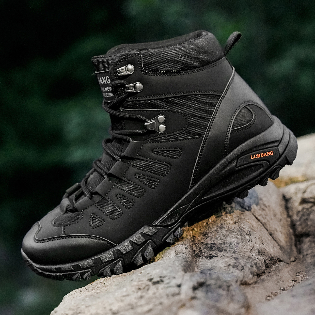 High Top Lace Up Dr Martens Boots For Fall And Winter foto 4