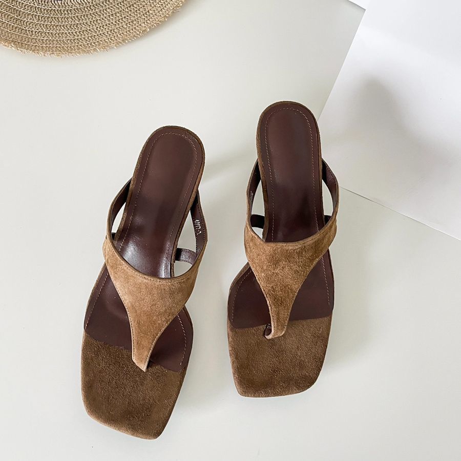 Retro-chic Minimalist Thong Stiletto Sandals foto 5