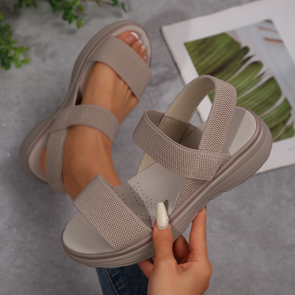 Platform Flat Peep-toe Elastic Strap Large-size Sandals For Women foto 5