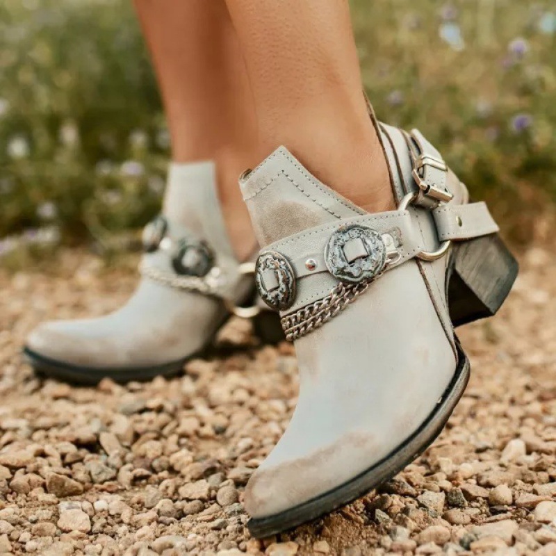 Vintage Rivet Plus-size Fastener Women's Mid-collar Flats