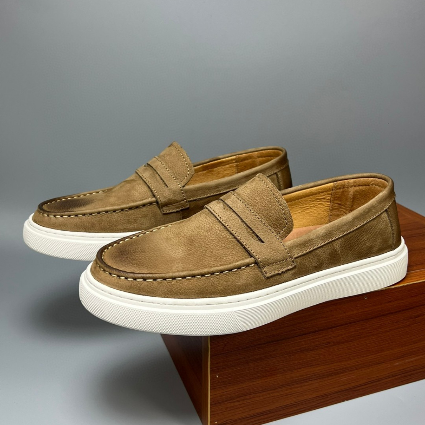 Casual Men's Genuine Retro Soft Bottom Calf Leather Shoes foto 2