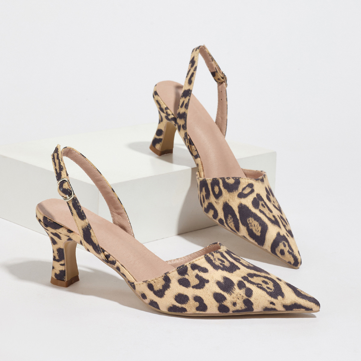 Pointed-toe Closed Back-open Sandals For Women Summer foto 2