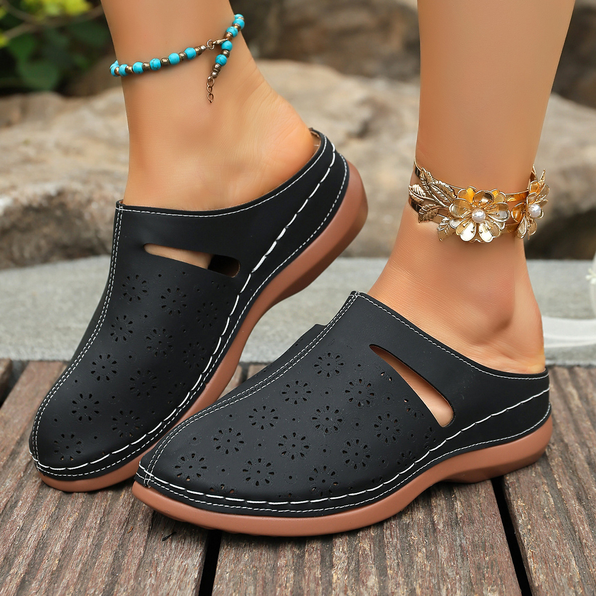 Hollow-out Thick-soled Vintage-style Women's Slippers foto 5