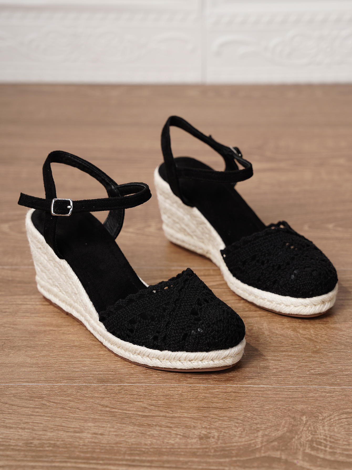 Summer Vacation Mules With Round Toes And Hollowed-out Straw Soles foto 3