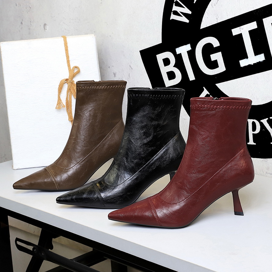 Slim Retro Soft Leather Pointed Toe Bare Single Boots Thin Heel foto 2