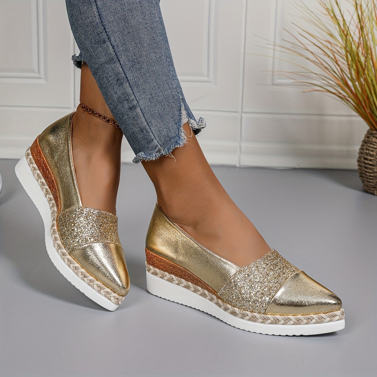 Pointed-toe Sequined Wedge Espadrille-soled Platform Slip-on Shoes foto 2