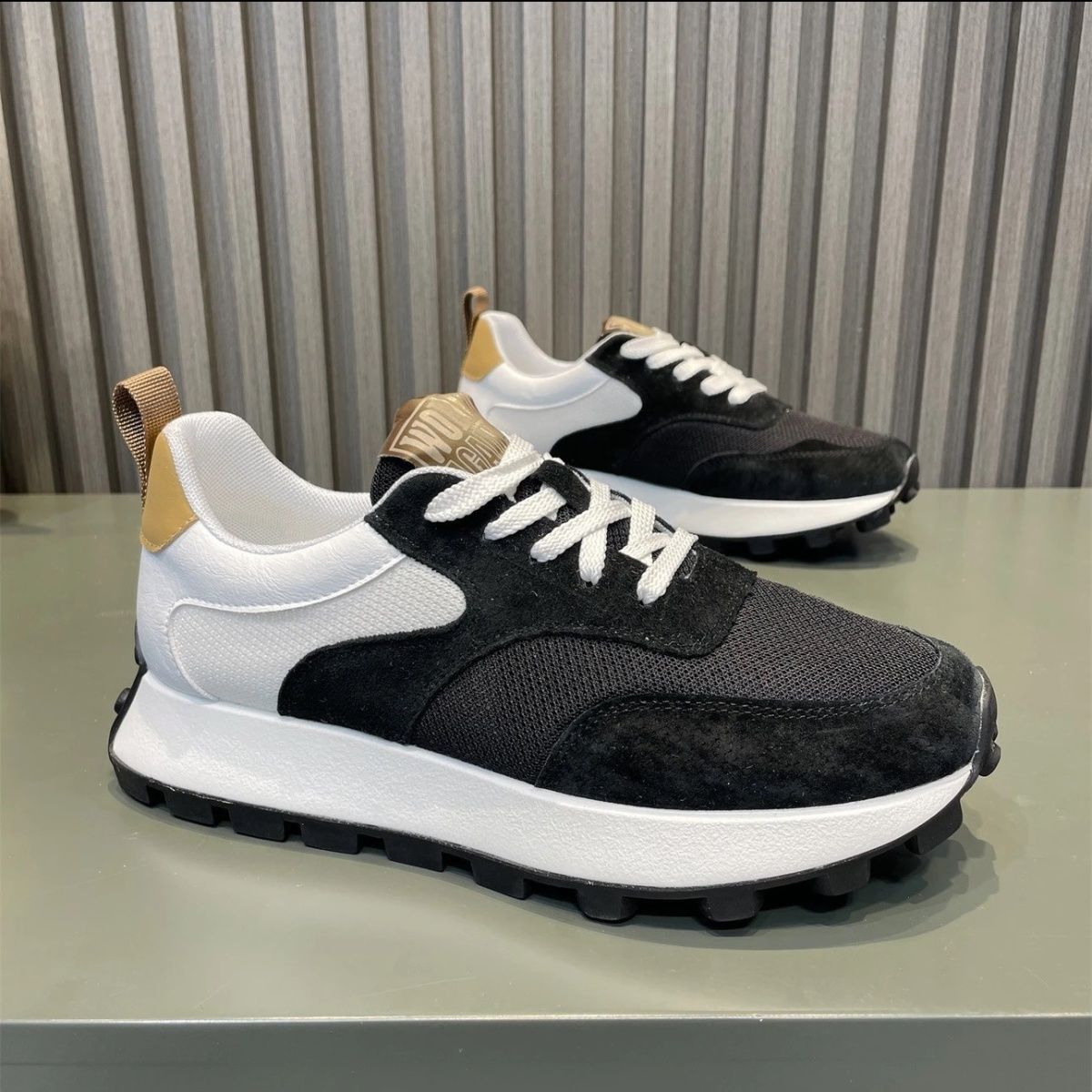 Men's Sports Color Matching Low-top Breathable Fabric Leather Stitching Casual Shoes foto 3
