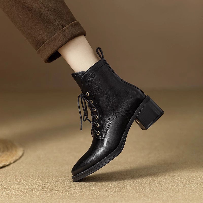 Women's French Elegant Pointed-toe Short Tube Boots foto 4