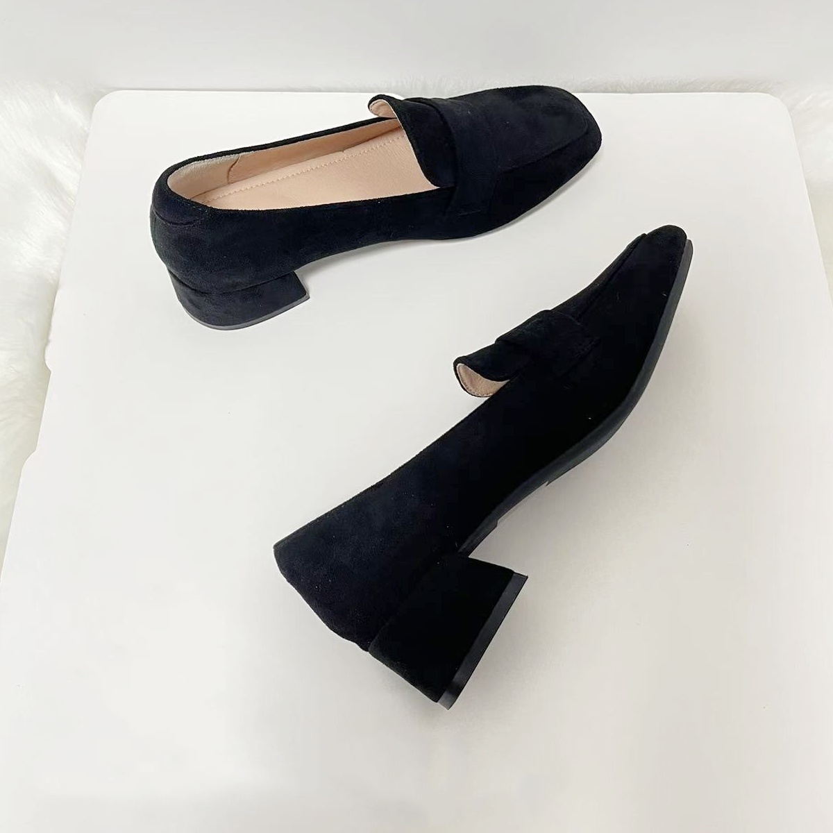Women's Chunky Square Toe Suede High Heels foto 4