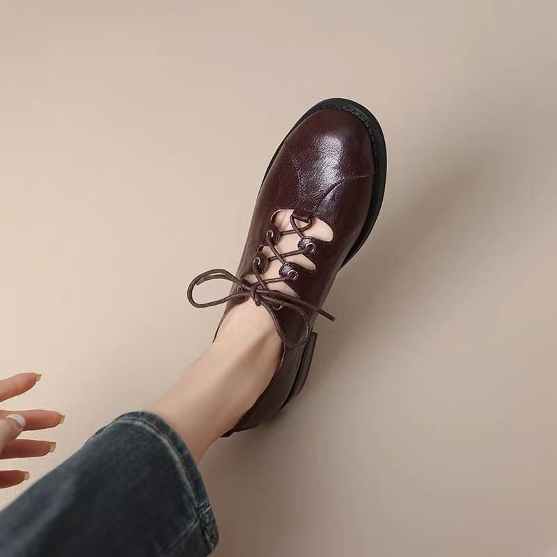 Retro Hollow Leather Shoes Women's Low-cut Lace-up British Style foto 3