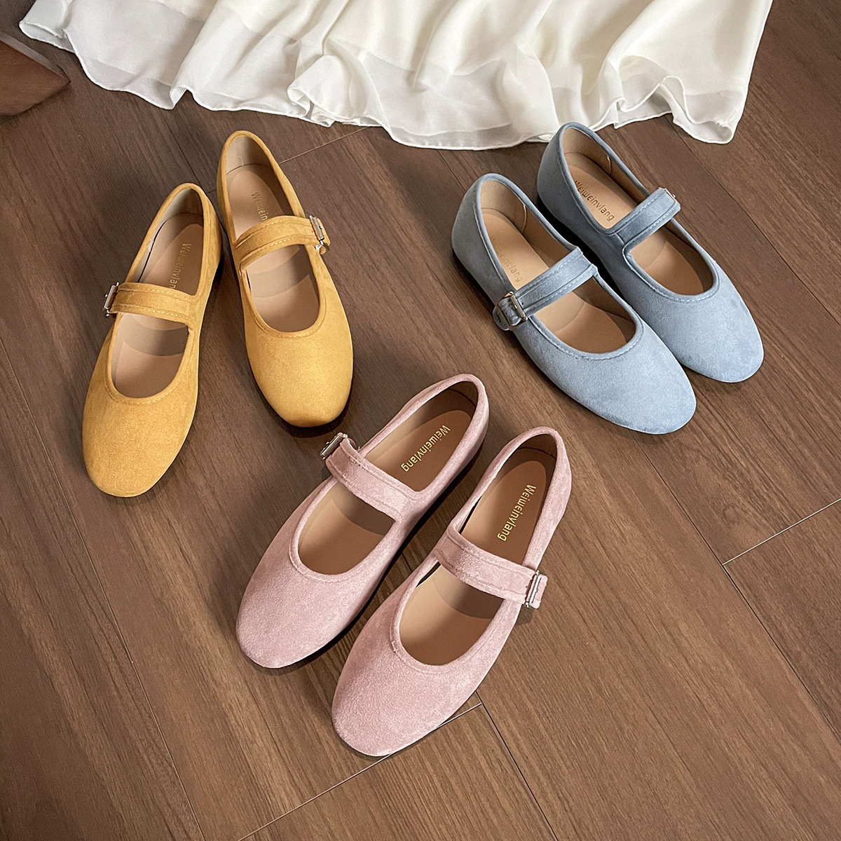 Womens Soft-soled Ballet-style Round-toe Suede French Flat Shoes foto 2