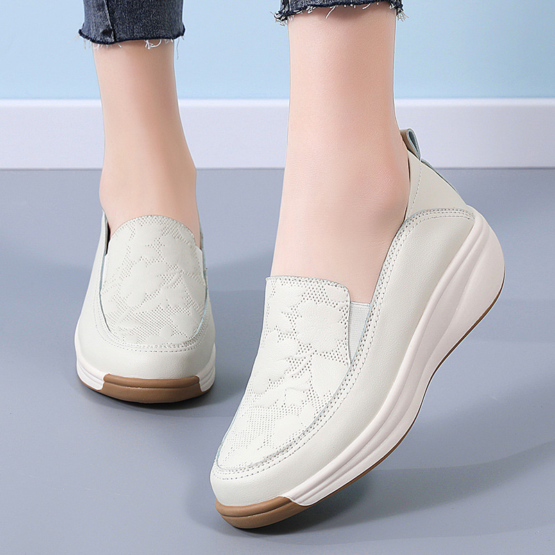 Womens Chunky-soled White Sneakers With A High Heelslip-on Style foto 3