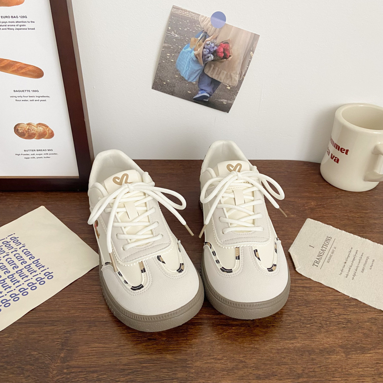 Women's Versatile Casual White Sneakers foto 4