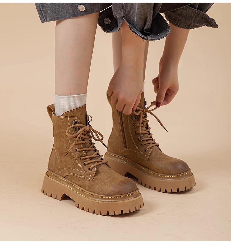 Women's Retro Height-Enhancing Mid-Calf Martin Boots foto 4