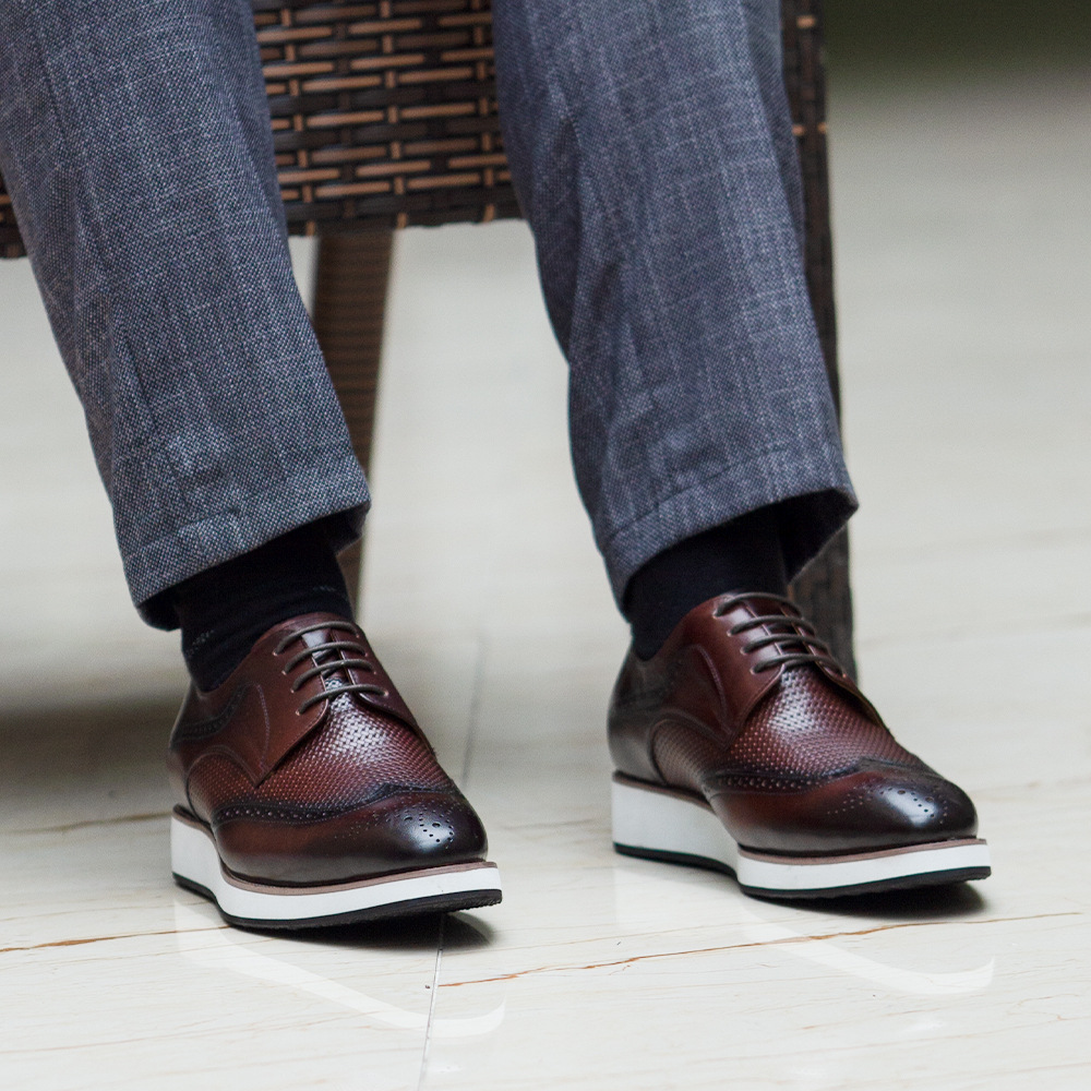 Casual Pointed Toe Derby Shoes Woven Low-top Men's Leather Shoes foto 2