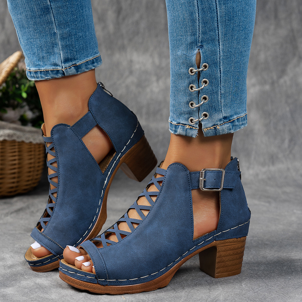 Stylish Plus-size Chunky-heel Womens Sandals foto 2