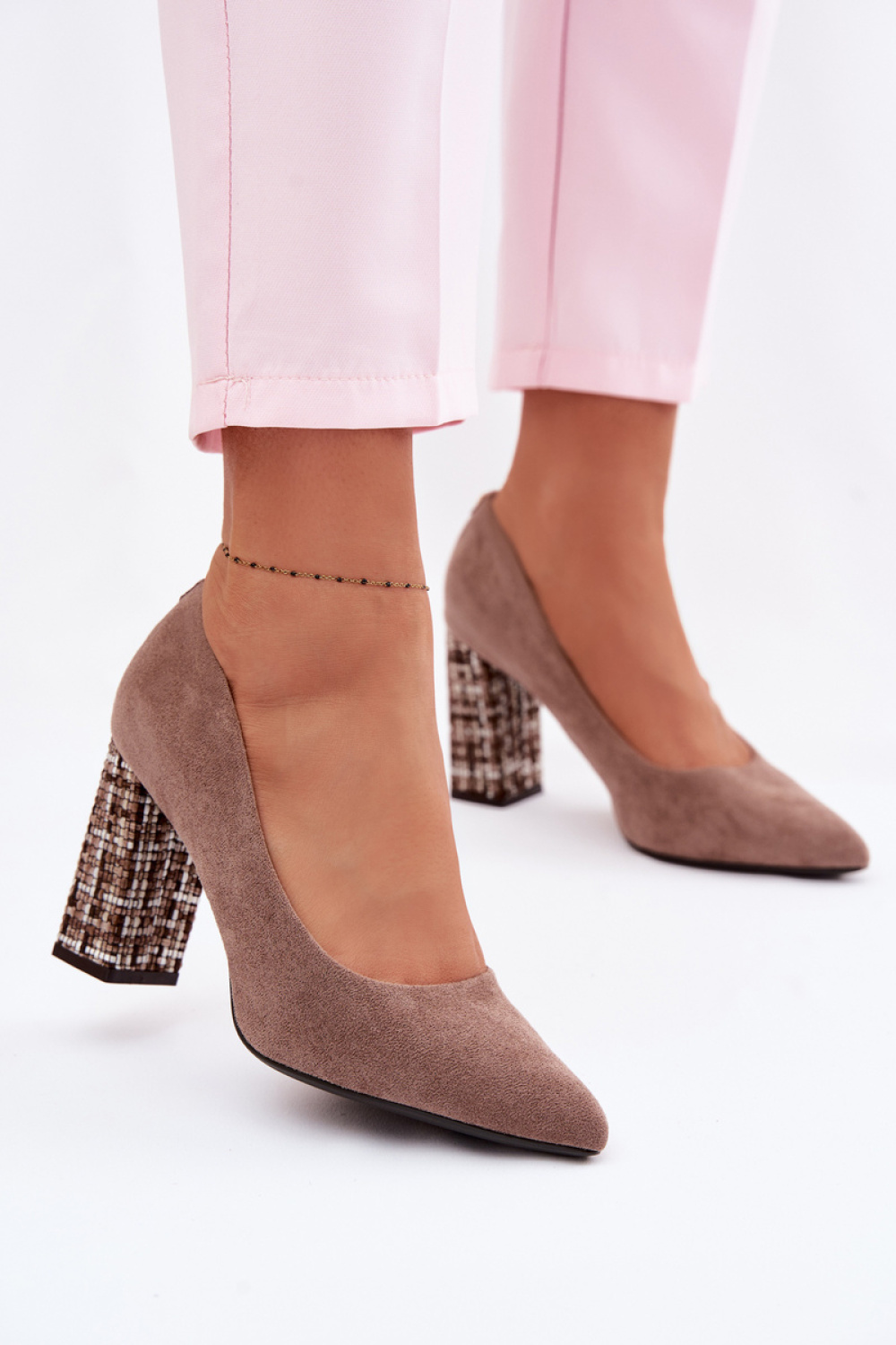 Pumps met dikke hak Step in style
