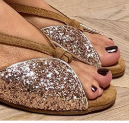 Brown Suede Glitter Embroidered Peep Toe Sandals foto 2