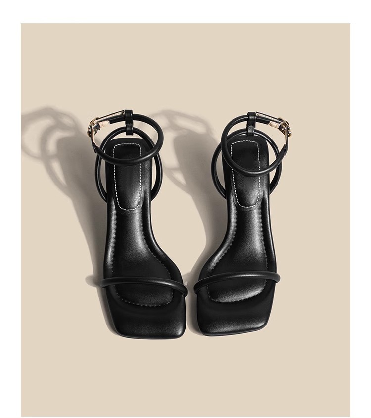 One-strap Squishy-sole Sandals For Women Summer Season foto 3