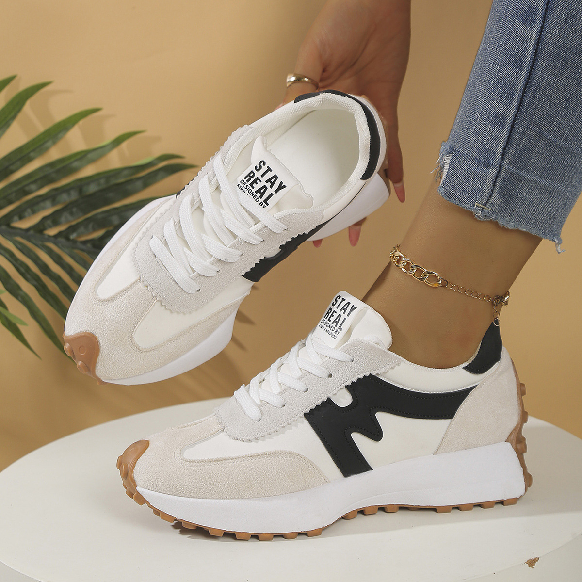 Womens Chunky-Soled Sneakers Lace-up Casual Shoes foto 2
