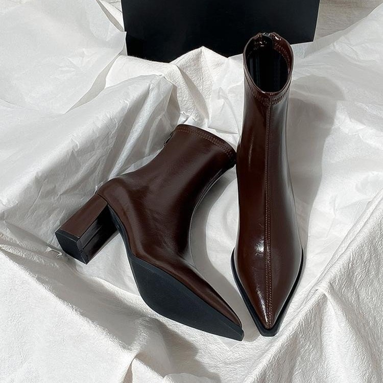 Women's Retro Soft Leather Ankle Boots With Back Zip foto 4