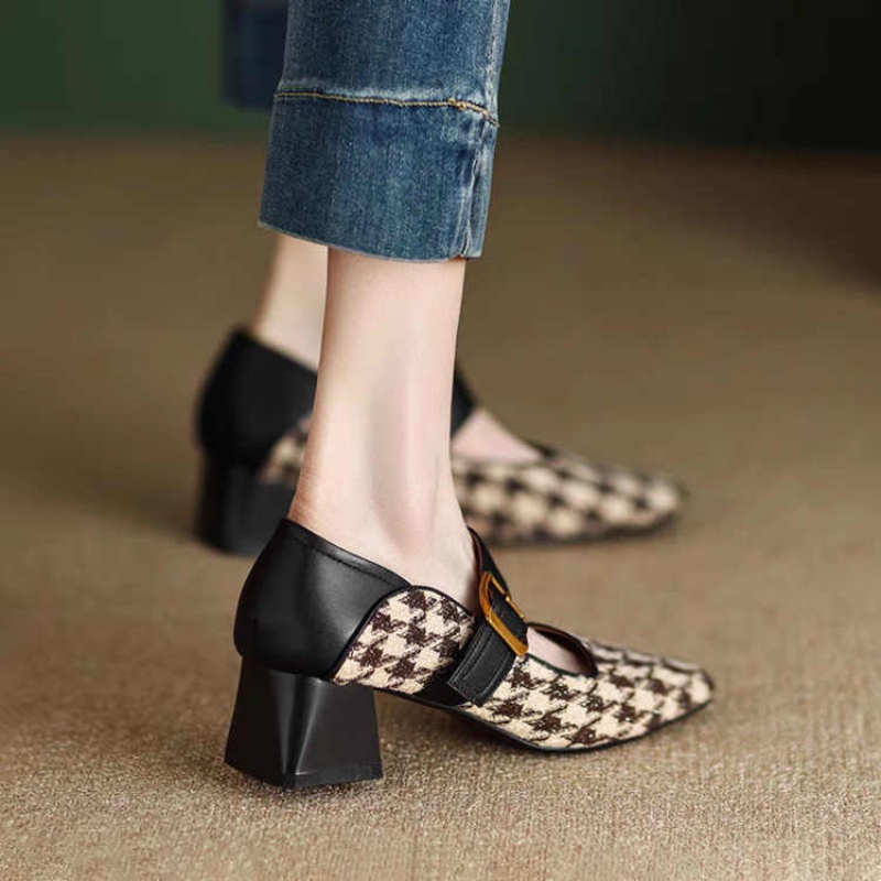 Retro Mary Jane Shoes With A Single Buckle For Women foto 4