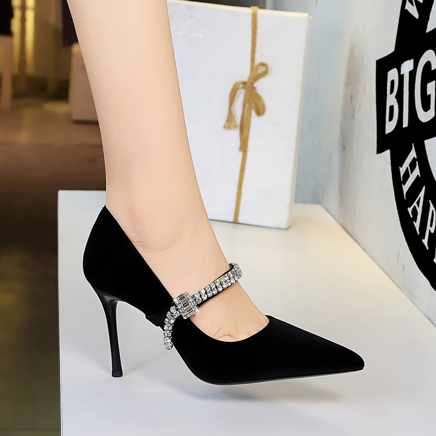 Pointed Toe Shallow Vamp Single Shoes With Rhinestone Strap Suede Commuting Shoes Banquet Shoes foto 4