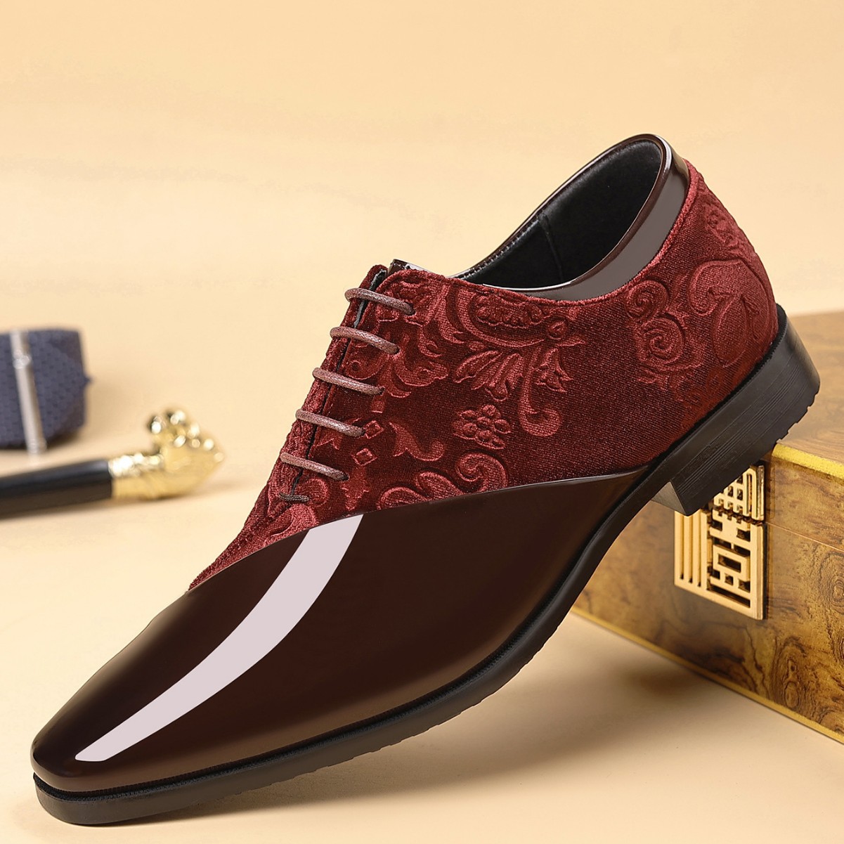 Shiny Business Pointed-toe Leather Shoes foto 3