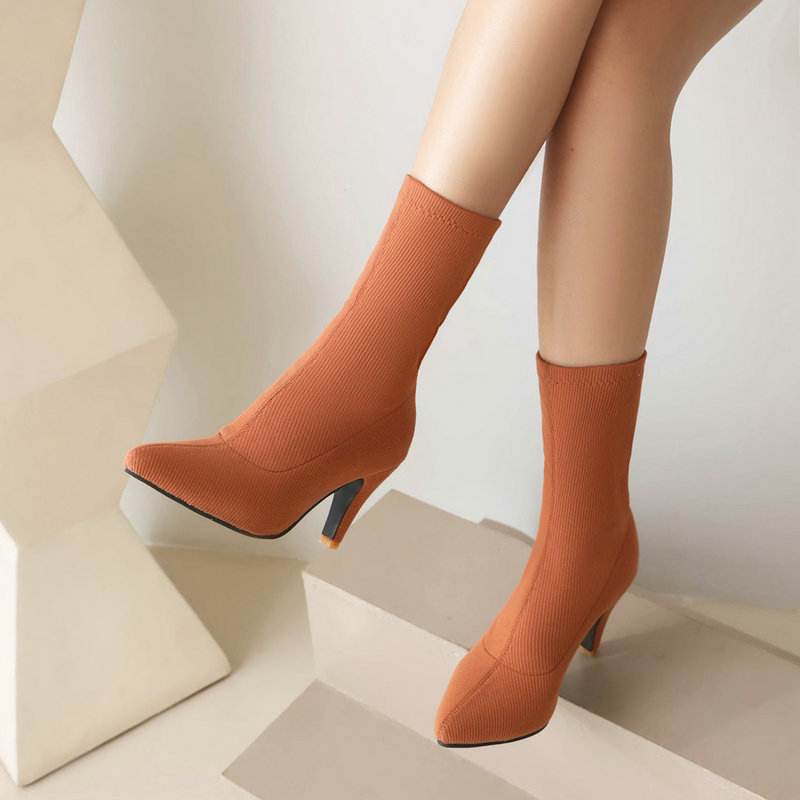 Pointed-toe Stylish Stiletto Heels With A Sophisticated Boot Design For Women foto 4