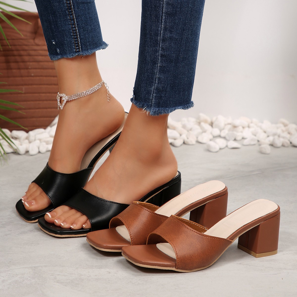 European And American-style Chic Sandals For Outdoor Wear foto 3