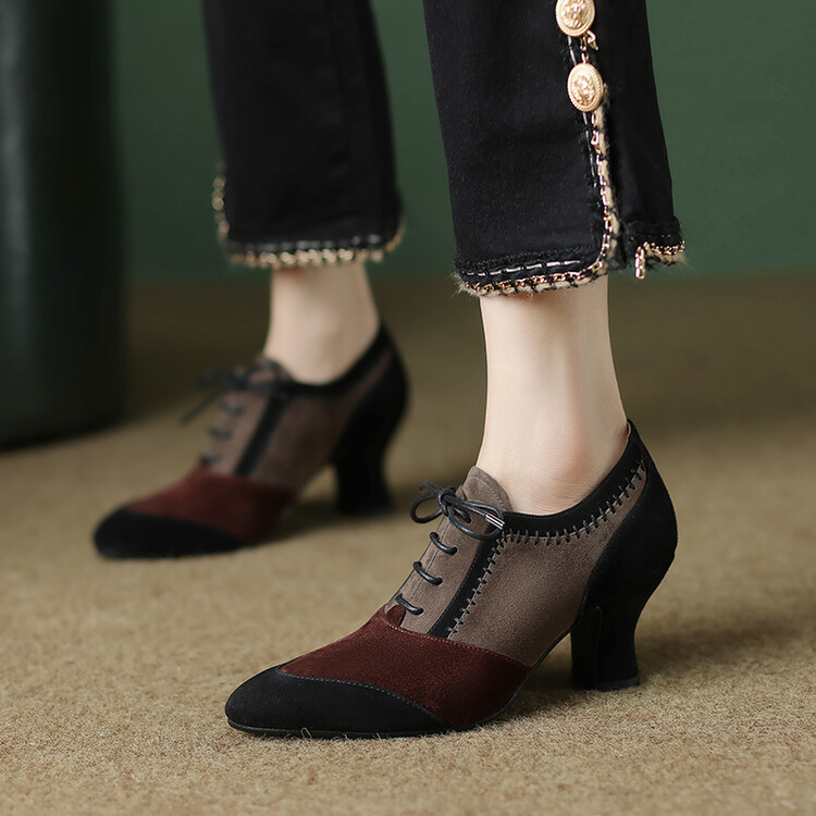 Front Tie Deep Opening Color-blocking Retro High-heel Leather Shoes foto 2