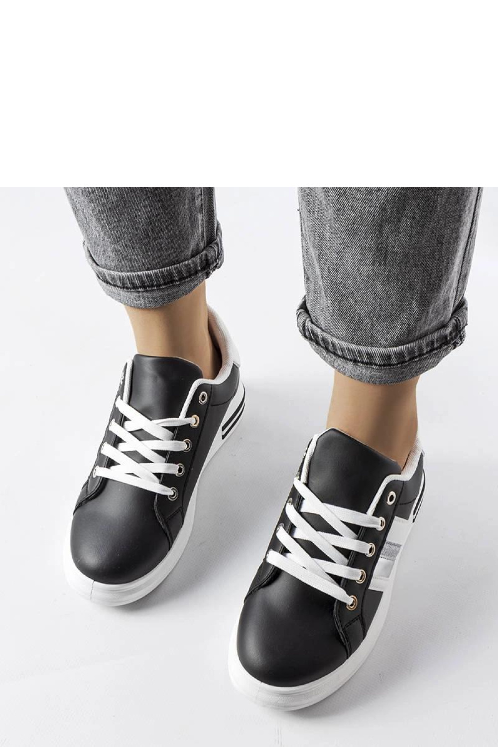 Sportschoenen op een platform Solea foto 3