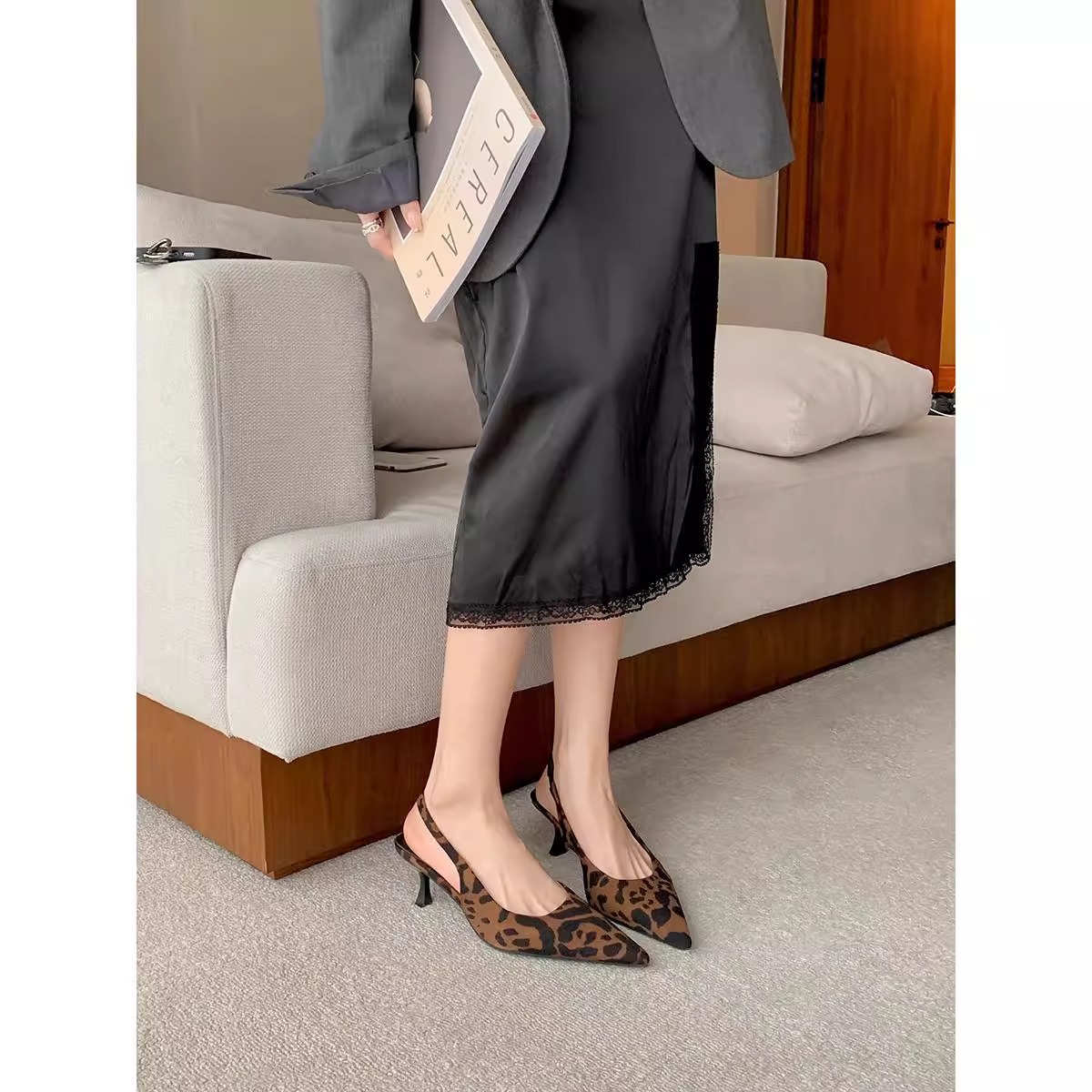 Elegant Small Pointed-toe Low-cut High Heel Pumps Women's Spring foto 5