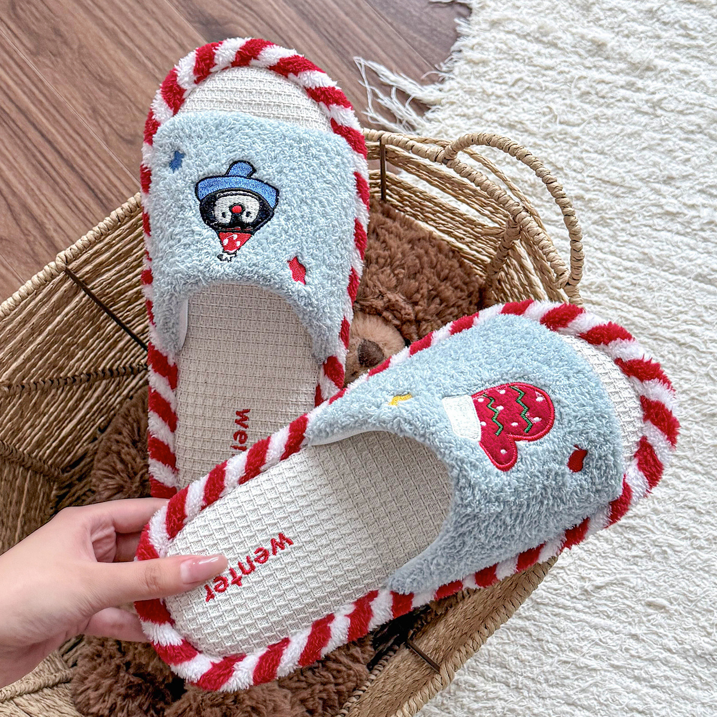 Breathable Sweat-absorbent Home Indoor Cotton Wear-resistant Fluffy Slippers Wholesale foto 4