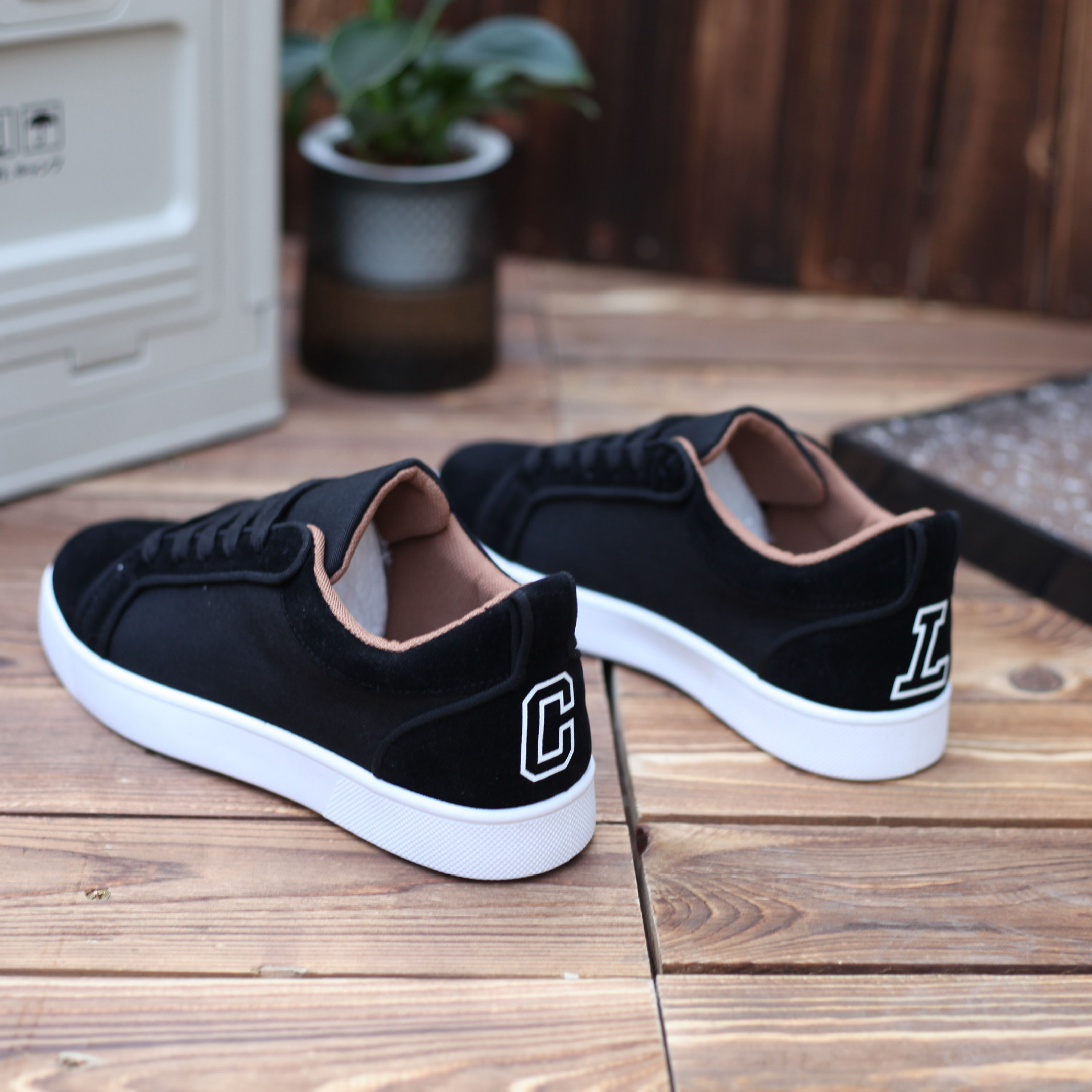 Red Background Men's Sneakers Sports Canvas Breathable foto 4
