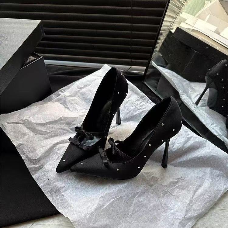 Elegant Diamond-studded Bow Heels For Women foto 2