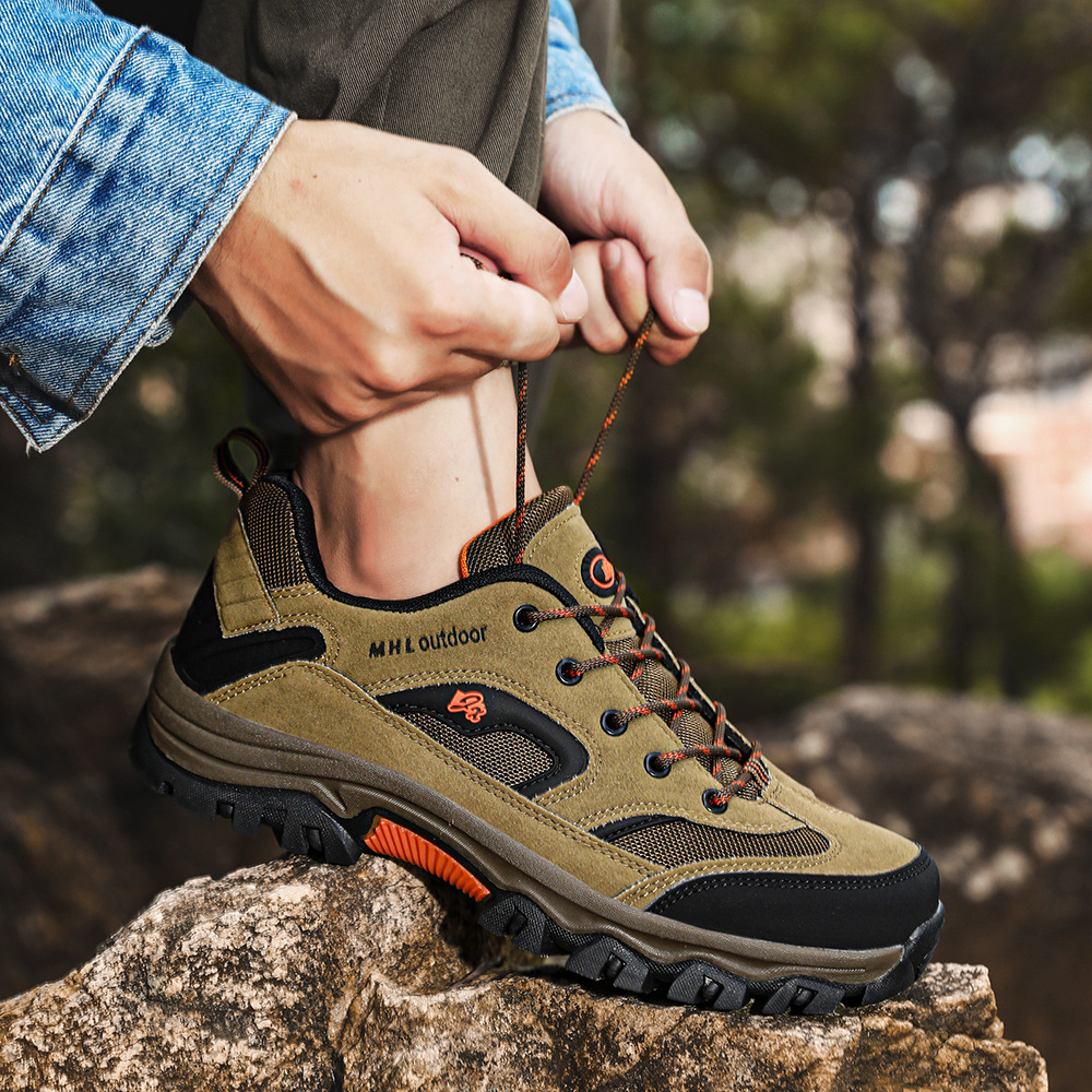 Soft Bottom Large Size Men's Waterproof Non-slip Mountain Climbing Sneakers foto 2