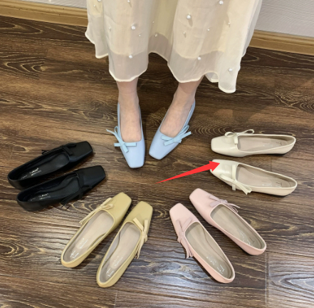 Milk-yellow Square-toe Low-cut Gentle Pumps foto 3