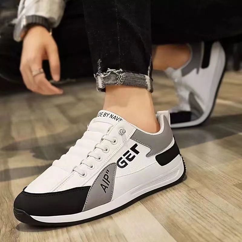 Men Sports Flat Shoes Comfortable Breathable Non-slip Wear-resistant Board Shoes foto 2