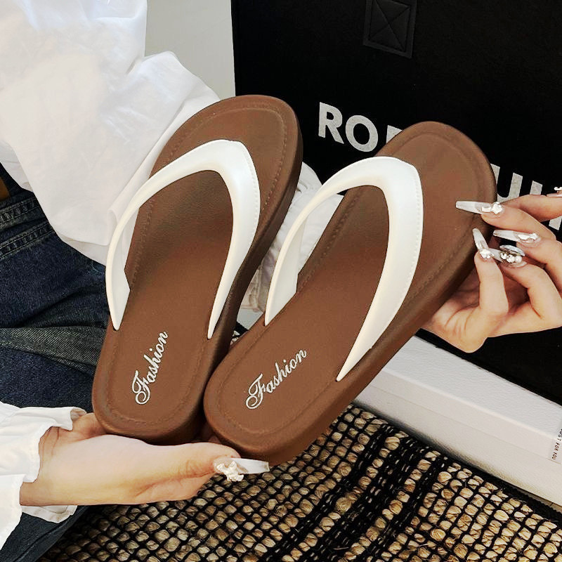 Non-slip Versatile Flat-sole Beach Sandals With A Thong Strap foto 5