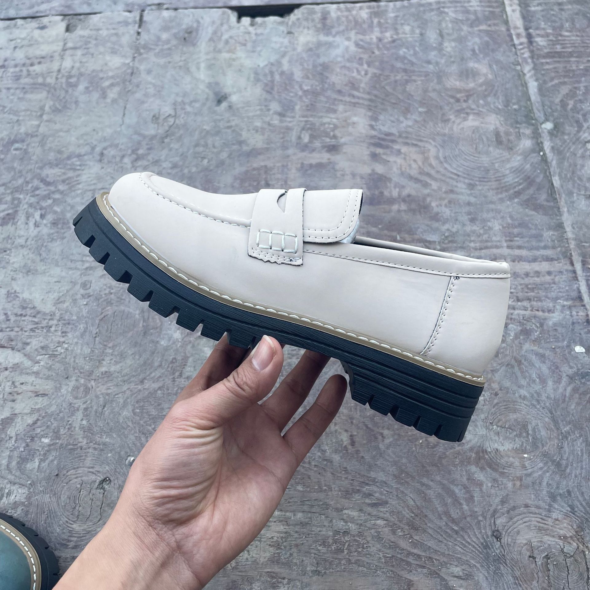Leather Plus Size Casual Women's Shoes foto 3