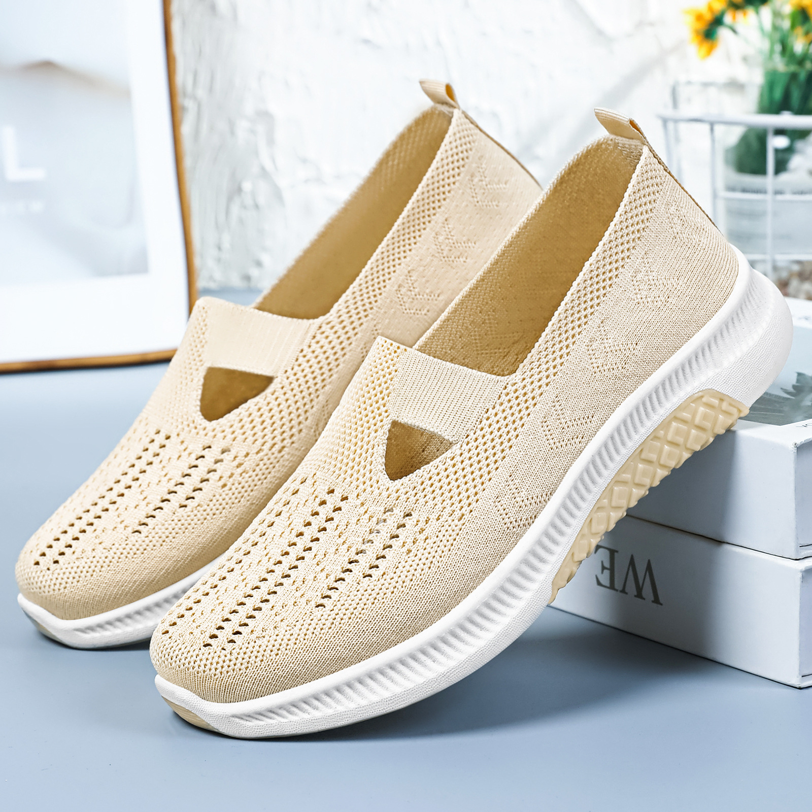 Soft-soled Comfortable Slip-on Casual Shoes
