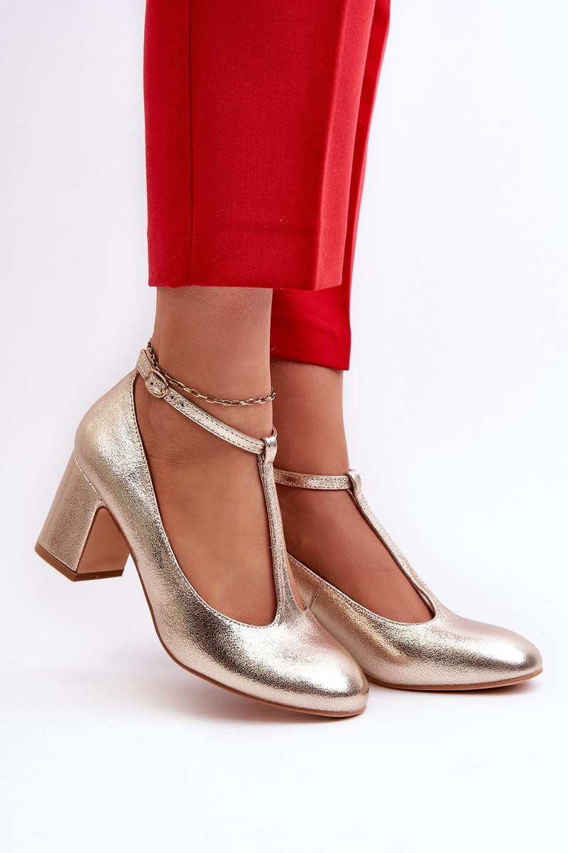 Pumps met dikke hak Step in style