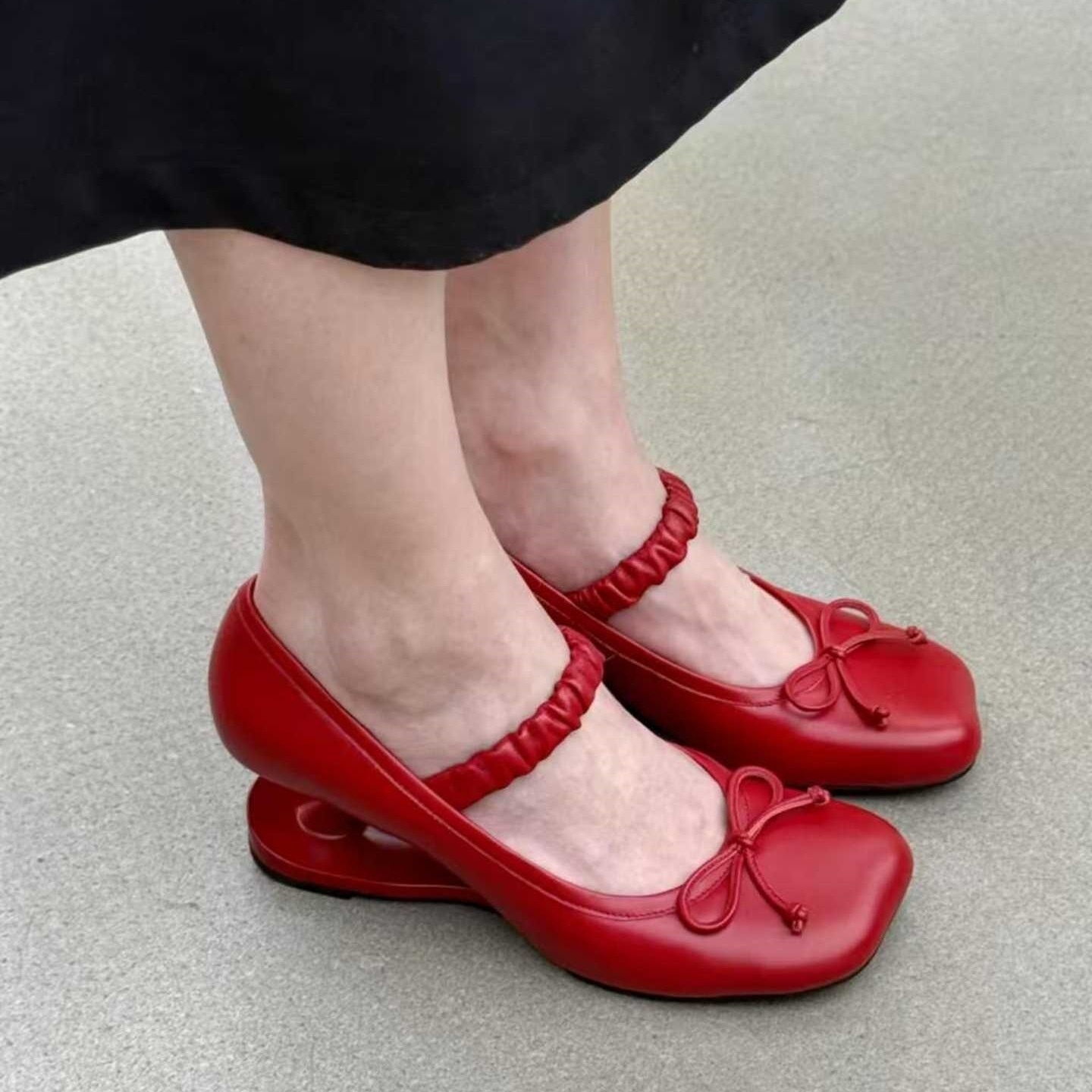 Womens Square Heel Shoes With Bow Accent foto 4