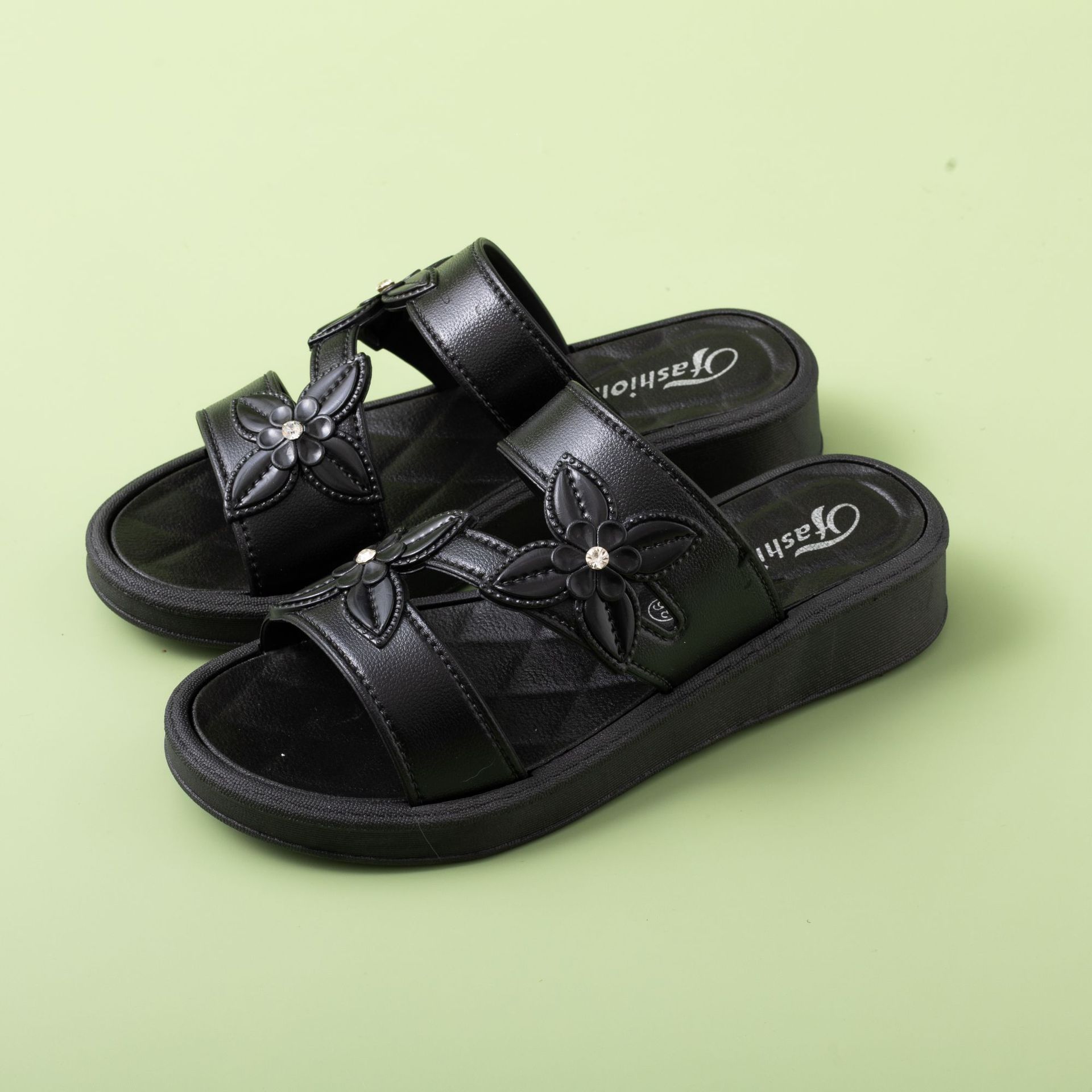 Casual Non Slip Thick Soled Slippers With A Comfortable Outdoor Atmosphere foto 3