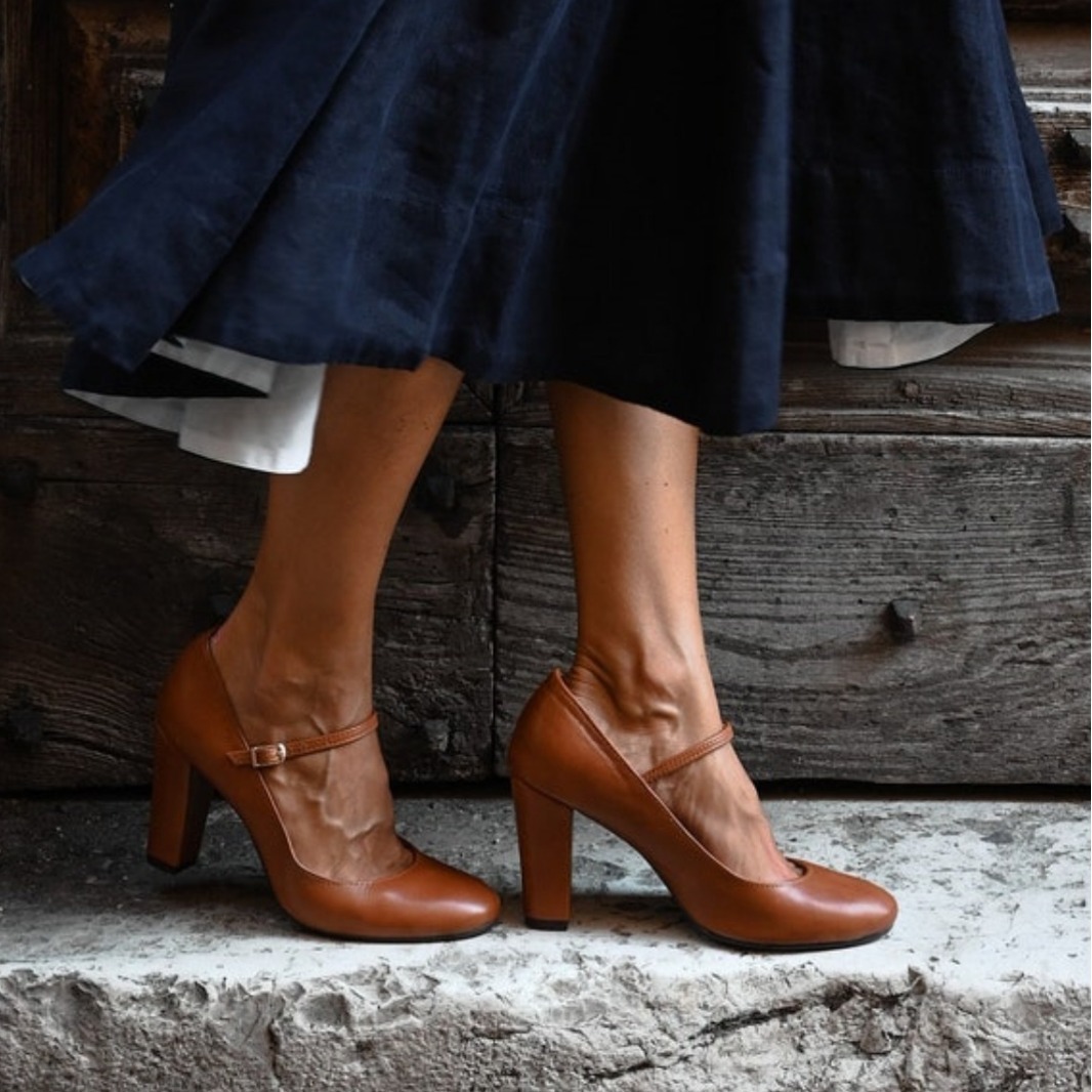 Fashion Pointed 40-43 Plus Size Buckle Strap Shallow Mouth Pumps Women foto 5