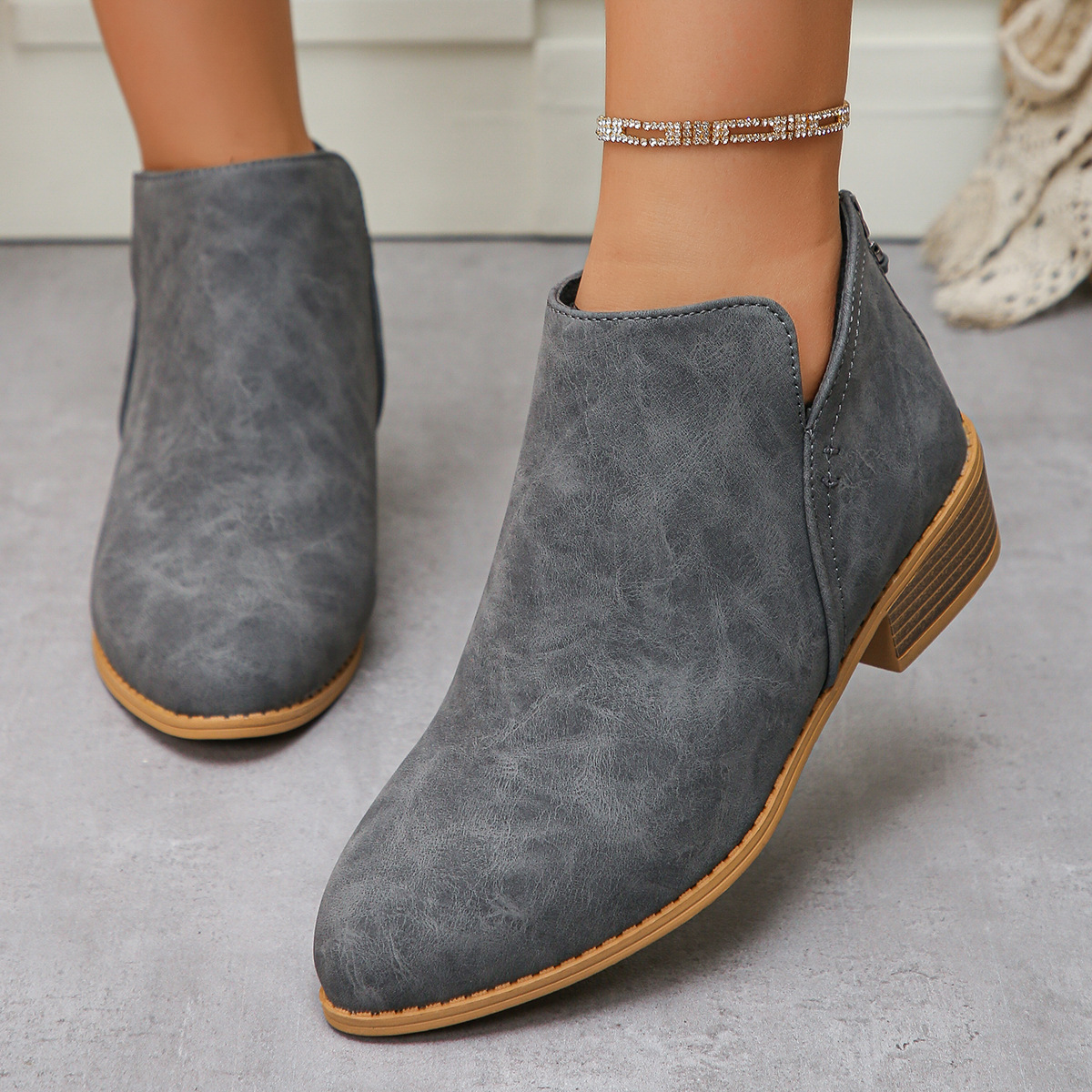 Women's Pointed-toe Leather Boots With Back Zipper foto 3